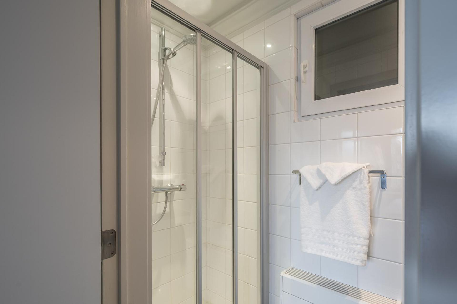 Appartementen Op De Zeedijk In Knokke Op De 3E En 4E Verdieping Van Logie Marie Ngoại thất bức ảnh